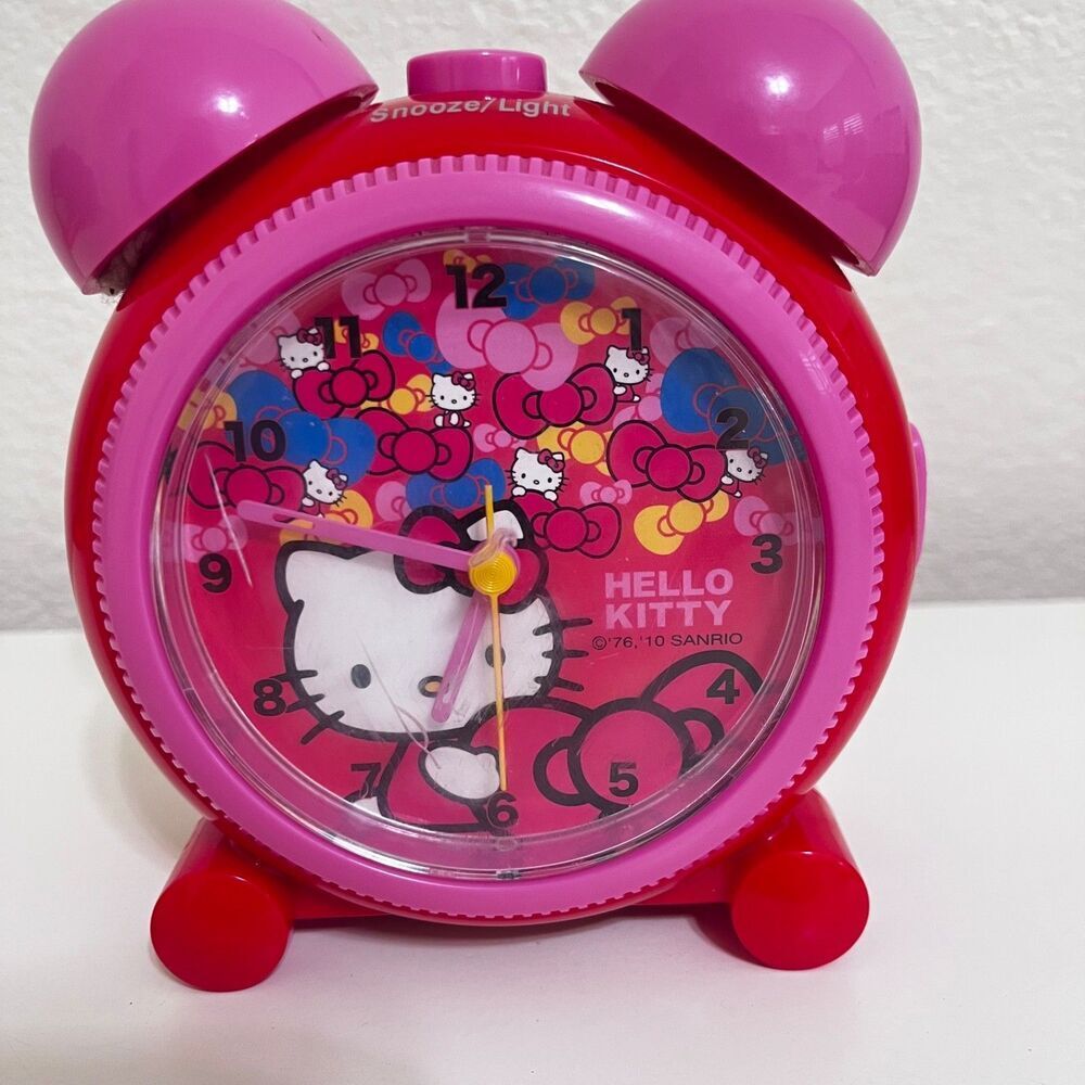 Sanrio Hello Kitty Alarm Clock 2010 Red and Pink Bows - Picture 3 of 14